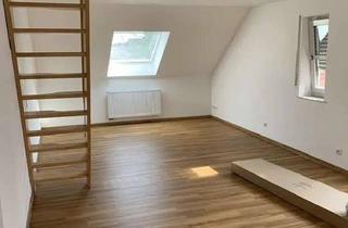 Wohnung mieten in Alter Sportplatz, 48329 Havixbeck, Sanierte Maisonettwohnung mit ausgebautem Spitzboden und Balkon