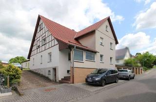 Haus kaufen in 36452 Fischbach, Viel Platz auf dem Land: Wohnhaus mit großem Grundstück und sieben Garagen in Fischbach