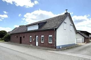Bauernhaus kaufen in Hauptstr. 143, 41372 Niederkrüchten, Niederkrüchten-Elmpt: Saniertes Bauernhaus mit Scheune und großer Garage auf 597 m² Grundstück