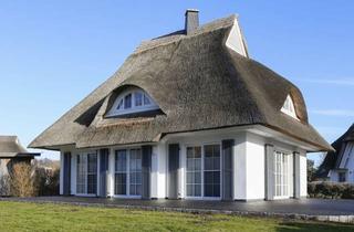 Haus kaufen in Am Schabernack 45, 18356 Fuhlendorf, Exklusives, voll eingerichtetes Reetdachhaus mit Süd-Ost-Ausrichtung in idyllischer Reethaussiedlung
