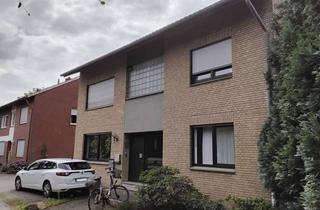 Anlageobjekt in 48599 Gronau, Geräumiges Zweifamilienhaus mit Vollkeller und Garage in bevorzugter Wohnlage von Gronau-Epe