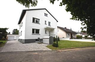 Anlageobjekt in Schmiedegasse 27, 53343 Wachtberg, Mehrfamilienhaus mit 3 Parteien, Rendite 3,25 % oder zur teilweise Selbstnutzung