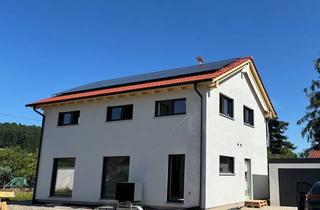 Wohnung mieten in 86971 Peiting, Erstbezug! Hochwertige 3-Zimmer-Neubauwohnung mit Smart Home, Designerbad & PV-Strom in Peiting