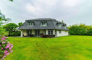 Villa kaufen in 25421 Pinneberg, Exklusive Mansarddach-Villa für Gewerbe & Wohnen