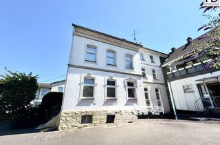 Einfamilienhaus kaufen in 42799 Leichlingen, Leichlingen: Großzügiges Einfamilienhaus mit vielseitigen Nutzungsmöglichkeiten und Außenstellplatz