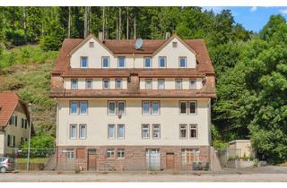Haus kaufen in 75365 Calw, SUBSTANZ TRIFFT POTENZIAL: Sanierungsbedürftiges 8-Familienhaus mit Ausbaumöglichkeiten