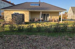 Haus kaufen in Fliederweg 1, 14947 Nuthe-Urstromtal, Nuthe-Urstromtal - Bungalow mit 4 Zimmern und 750 m2 Grundstück