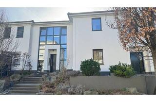 Wohnung kaufen in 58089 Hagen, Hagen / Wehringhausen - Exklusive Erdgeschoßwohnung mit Tiefgarage und Personenaufzug im Stadtgartenviertel Hagen
