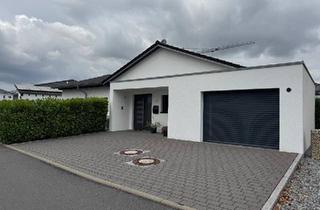Haus kaufen in 74706 Osterburken, Osterburken - Moderner Bungalow mit Garage und 4 Zimmer - Wohnfäche 154 m²