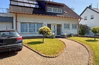 Haus kaufen in 66780 Rehlingen-Siersburg, Rehlingen-Siersburg - Ein-bis Zweifamilienhaus mit Potenzial PROVISIONSFREI