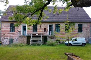 Haus kaufen in 18195 Tessin, Tessin - Seegrundstück mit viel Potential im Mecklenburger Parkland