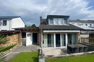 Haus kaufen in 52477 Alsdorf, Alsdorf - Kernsaniertes Reihenendhaus mit Pool und großem Garagenanbau in Alsdorf -Ofden