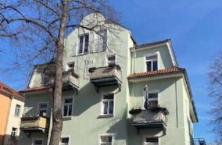 Wohnung kaufen in 01157 Cotta, Charmante 3-Raum-Altbauwohnung mit Balkon – solide Kapitalanlage in Dresden-Cotta