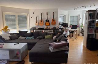 Wohnung kaufen in 79879 Wutach, Lichtdurchflutete Wohnidylle mit Stil und zwei XXL-Balkonen