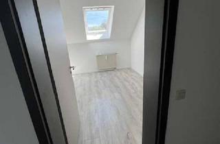 Wohnung mieten in Steigstr. 11, 78078 Niedereschach, Komplett sanierte 4,5-Zimmer-Wohnung mit Balkon, Garage und PKW-Stellplatz in Niedereschach