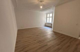 Wohnung mieten in Sonnenallee 156, 12059 Neukölln, Erstbezug nach Sanierung: Geräumige 1-Zimmer-Wohnung in Berlin - Sonnenallee