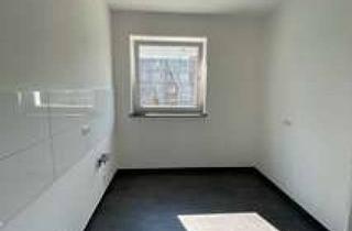 Wohnung mieten in Ahornweg 22, 25436 Uetersen, Helle 2-Zimmer-Wohnung in Uetersen | 58 m² | Balkon