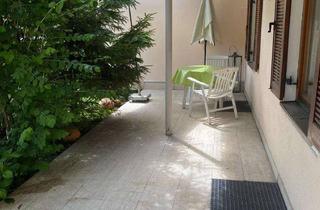 Wohnung mieten in 85221 Dachau, 2,5-Zimmer-Erdgeschoss-Gartenwohnung mit EBK in Dachau