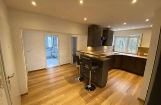 Wohnung mieten in Eichengrund 11, 89075 Böfingen, Schöne 4-Zimmer-Wohnung mit guter Innenausstattung, EBK und tollen Ausblick vom Balkon