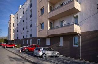 Garagen mieten in Schwartzkopffstraße 28, 14612 Falkensee, Stellplätze frei - Tiefgarage