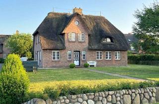 Doppelhaushälfte kaufen in 25938 Utersum, Attraktive strandnahe Doppelhaushälften unter Reet (genehmigte Ferienwohnungen)