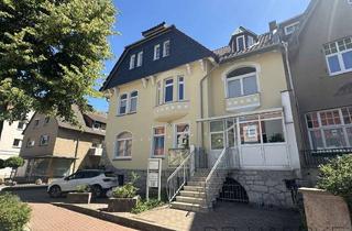 Villa kaufen in 31028 Gronau, RUHIG UND ZENTRAL: WOHN-/ GESCHÄFTSHAUS (3 WE & PRAXIS) IN HIST. VILLA - MIT GARTEN UND PARKFLÄCHEN