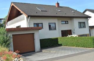 Einfamilienhaus kaufen in 74626 Bretzfeld, Großzügiges Wohnen in toller Lage - Einfamilienhaus mit ELW und 2 Garagen