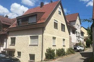 Doppelhaushälfte kaufen in 71336 Waiblingen, Doppelhaushälfte mit Sanierungspotenzial im Ortskern von Waiblingen-Neustadt