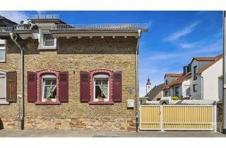Einfamilienhaus kaufen in 65375 Oestrich-Winkel, Lichtdurchflutetes, saniertes Einfamilienhaus mit Fischteich, Garage und großem Innenhof