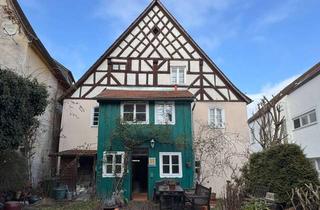Haus kaufen in 91171 Greding, Historisches Altstadthaus am Marktplatz von Greding – Denkmalgeschützt & Saniert
