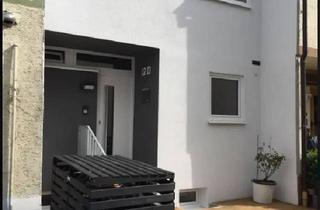 Haus kaufen in Seulberger Straße 12D, 61352 Bad Homburg vor der Höhe, Attraktives familienfreundliches kernsaniertes Reihenmittelhaus Provisionsfrei