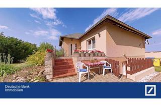 Haus kaufen in 06198 Schochwitz, Leben auf einer Ebene – gepflegter Bungalow mit Garten in Krimpe