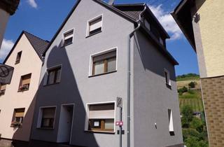Haus mieten in Hauptstraße 50, 55413 Oberheimbach, Liebevolles 5-Raum-Reihenendhaus mit EBK in Oberheimbach