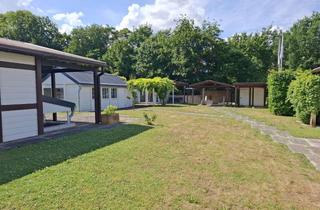 Garagen mieten in Maschmühlenweg 97-99, 37081 Göttingen, Abgegrenzte Anlage aus 3 Gebäuden mit Garten, Doppelgarage, 2 Pavillions, Stellplätze