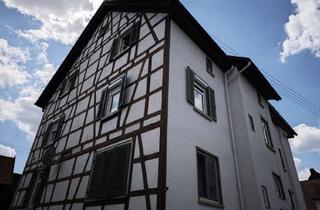 Wohnung kaufen in Kaiserstraße 66, 72108 Rottenburg, Ansprechende 4-Zimmer-Wohnung mit Balkon Garage & Stellplatz in Baisingen