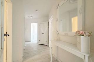 Wohnung kaufen in 99423 Altstadt, Möblierte Dachgeschosswohnung inmitten der Altstadt