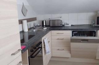 Wohnung mieten in 75365 Calw, Gepflegte 1 Zimmer Dachgeschosswohnung mit Einbauküche und Einbauschränken in Calw zu vermieten