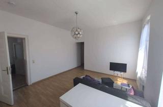 Wohnung mieten in 06112 Freiimfelde/Kanenaer Weg, Charmante 2-Zimmer Altbauwohnung