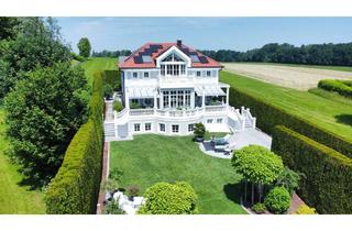 Villa kaufen in 83209 Prien, Exklusive Chiemsee-Villa in Bestlage von Prien am Chiemsee - Bergpanorama, Sauna, Einliegerwhg.