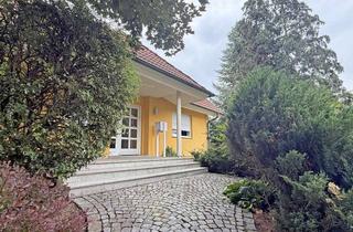 Einfamilienhaus kaufen in August-Bebel-Straße 24, 01468 Moritzburg, Repräsentatives Einfamilienhaus im Grünen - in ruhiger Lage am Rande des Landschaftsschutzgebietes