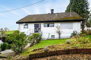 Haus kaufen in 53819 Neunkirchen-Seelscheid, Renovierungsbedürftige Immobilie in familienfreundlicher Lage von Seelscheid-Oberheister.