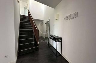 Wohnung kaufen in 53773 Hennef, Modern. Offen. Einzigartig. - Traumhafte Maisonette mit Weitblick