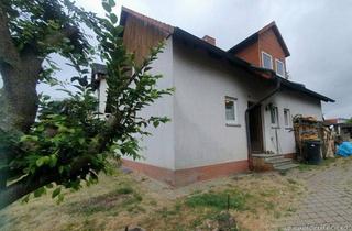 Wohnung kaufen in 95659 Arzberg, Dachgeschosswohnung in Arzberg Ideal für Tierliebhaber