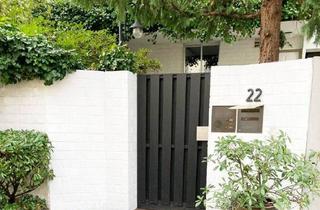 Haus kaufen in 47799 Krefeld, Krefeld - Einzigartiger Haus-im-Haus-Stil mit vielfältigen Einsatzmöglichkeiten und separatem Zugang