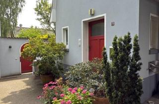 Wohnung kaufen in 42699 Solingen, Solingen - Altbauwohnung mit besonderem Charme