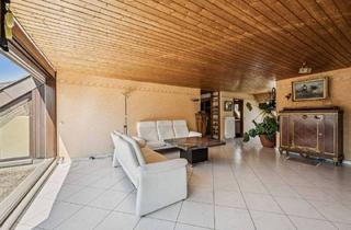 Wohnung kaufen in 71640 Ludwigsburg, Ludwigsburg - Stilvolle DG-Wohnung mit Loggia am Feldrand in Ludwigsburg