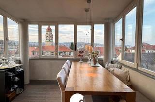 Wohnung kaufen in 70180 Süd, Außergewöhnliche Altbauwohnung im Herzen des Lehenviertels mit Ausblick