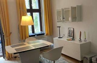 Wohnung kaufen in Wilhelm-Stolze-Straße 32, 10249 Friedrichshain, Ruhig, charmant, zentral – Gartenhaus-Altbau in Friedrichshain