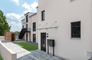 Wohnung kaufen in Ringstraße 116, 85560 Ebersberg, Neubau! Attraktive 3-Zi.-Wohnung im Obergeschoss: Genießen Sie Komfort mit separatem Eingang