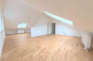 Wohnung kaufen in 69123 Pfaffengrund, Dachgeschosswohnung mit hohen Decken in ruhiger Lage von Heidelberg!!!